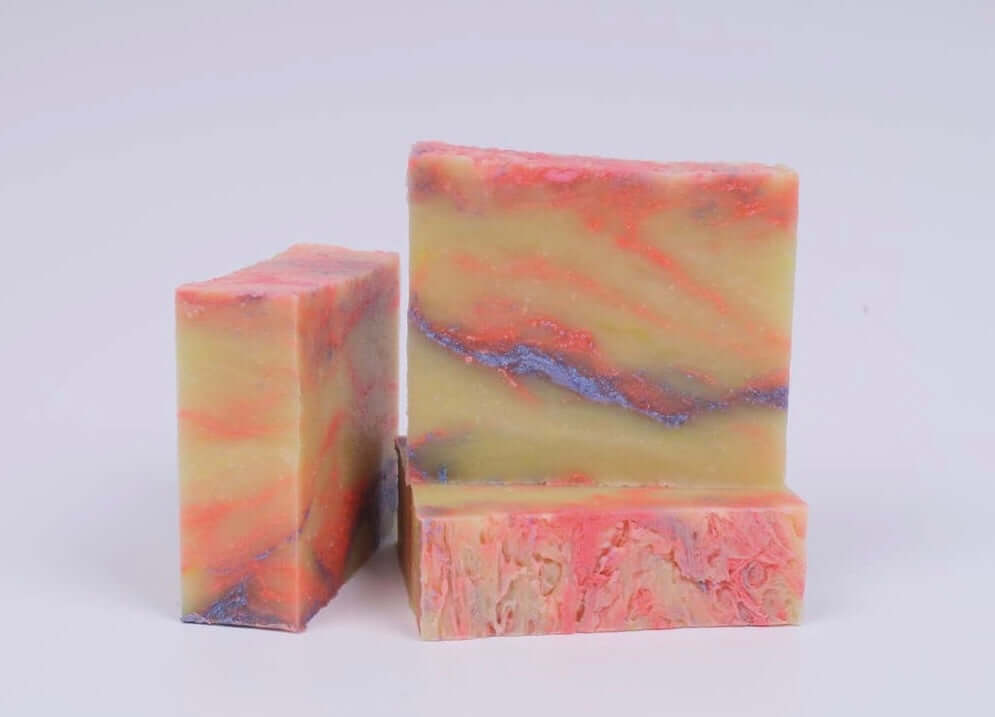Organic Soap Bar · Green Tea and Lemon Roberta Gene